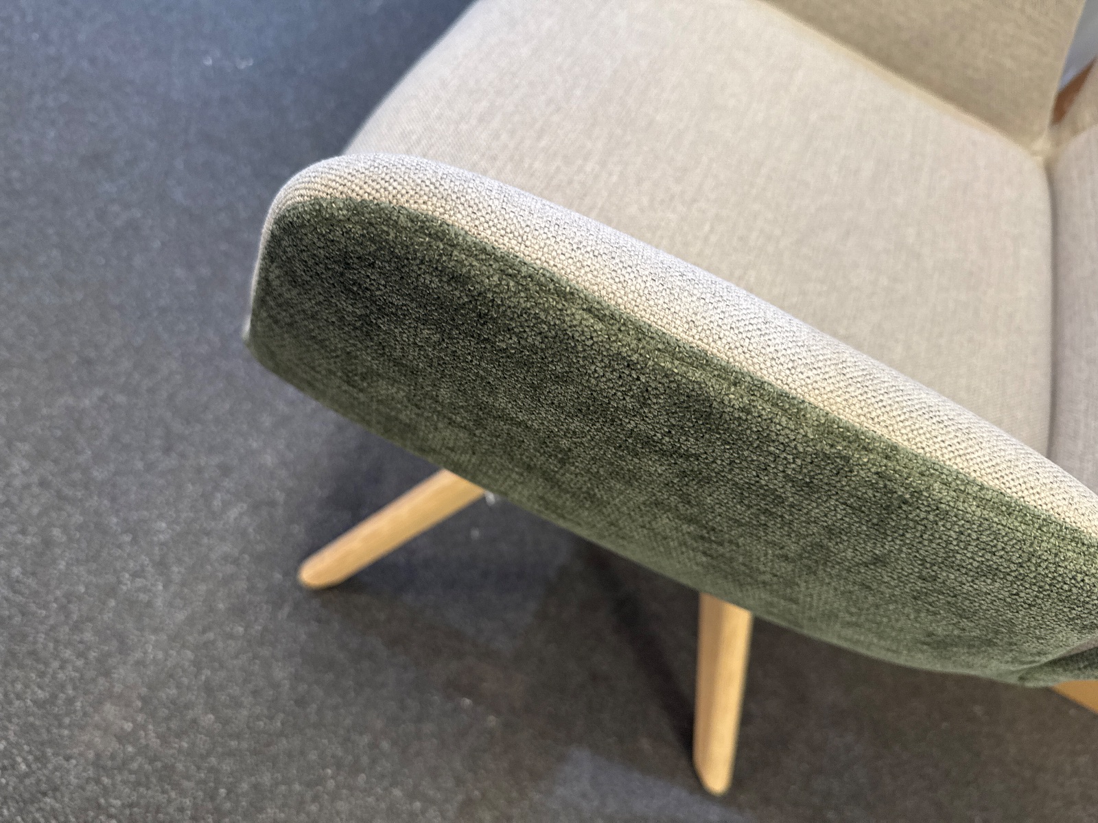 Eetkamerstoelen, in 2 kleur combi’s